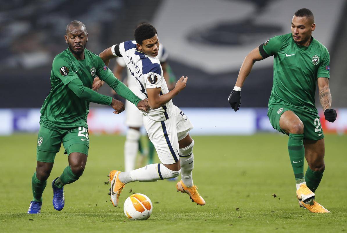 让球迷的助, 防守端轮换