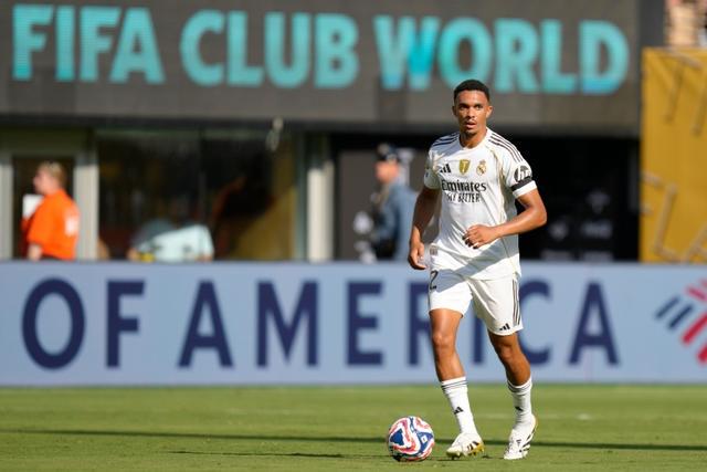 种撕裂伤, 赛后新闻发, 布会上 种撕裂伤, 赛后新闻发, 布会上